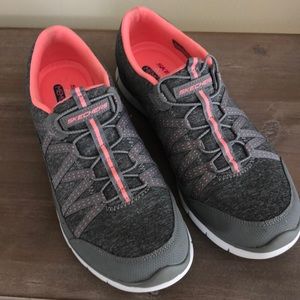 Sketchers air cooled memory foam sneakers
